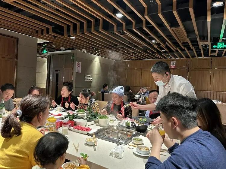 春天已经到来 中国经济蓬勃复苏的米乐M6 M6米乐22个瞬间(图21)