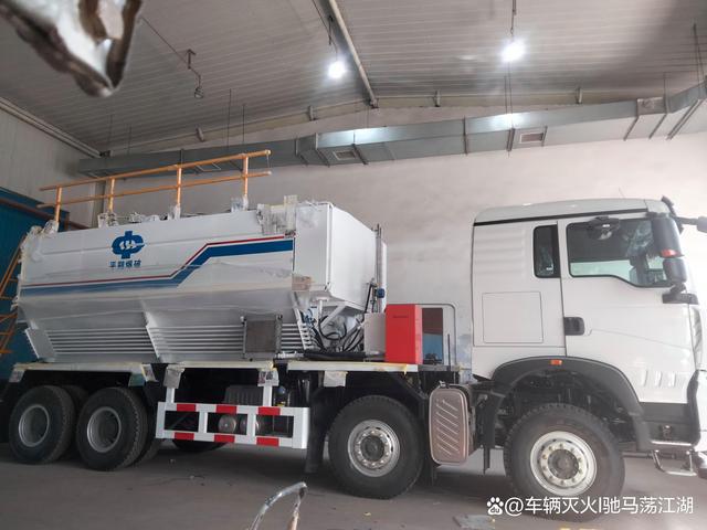 矿车车辆自动灭火装置——井下矿车M6 米乐的专用自动化灭火系统(图2)