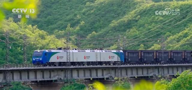 M6 米乐我国自主研发重载铁路智能运维系统发布 具有高度智能化和自动化水平(图2)