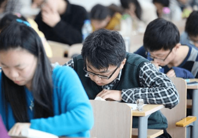 米乐M6 M6米乐容易考公务员的6个专业上岸率很高想考公务员的可以收藏(图6)