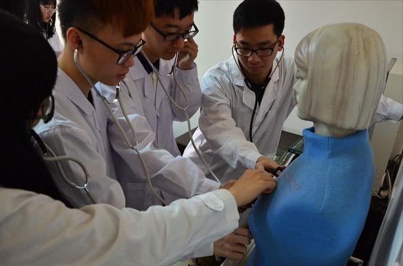 M6 米乐当初报考这些热门专业的学生如今就业处境尴尬家长：后悔了！(图1)