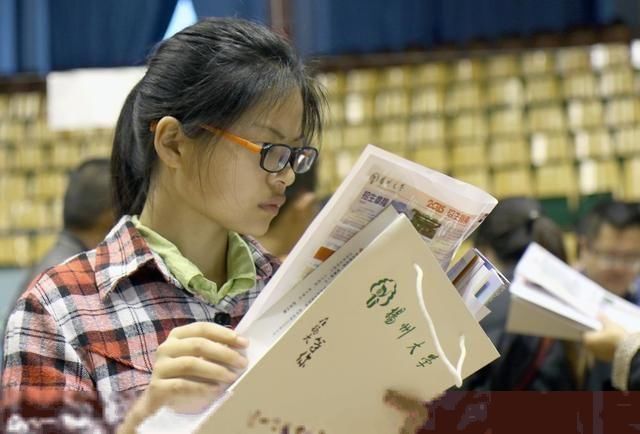 M6 米乐这几个万能专业根本没有听上去那么好就业报考的学生都喊后悔!(图2) M6 米乐这几个万能专业根本没有听上去那么好就业报考的学生都喊后悔!(图2)