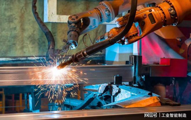 米乐 M6机器人焊接工作站的工作原理与优势分析(图2)