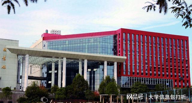 米乐 M6湖北汽车工业学院王牌专业是什么？“国家级一流”实力瞩目！(图3)