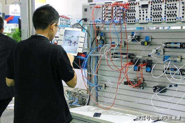 M6 米乐自动化专业毕业能干吗？天天进厂给人调试设备工资倒不低(图1)