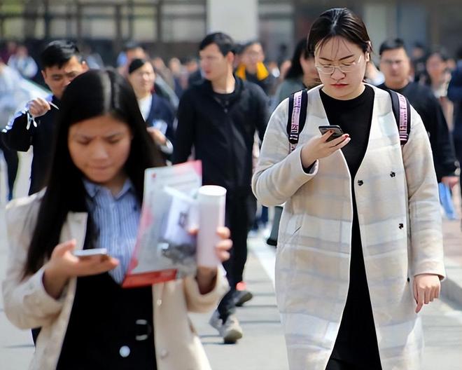 米乐 M6不同专业考研难度分为6大梯队考研大学生要避开“卷王”专业(图1)