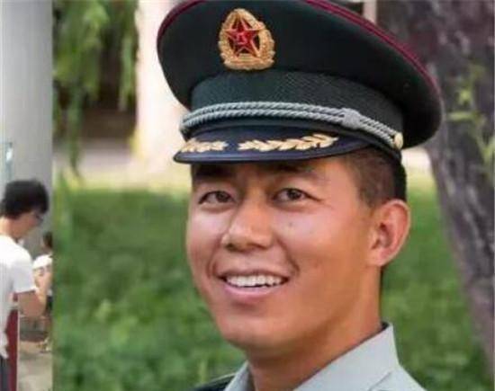 米乐M6 M6米乐他当了两年义务兵退伍后考入清华读完清华二次入伍直接升军官(图3)
