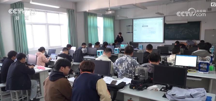 米乐M6 M6米乐春季招聘火热：新领域企业招聘需求旺 智能制造工程专业毕业生受青睐(图3)