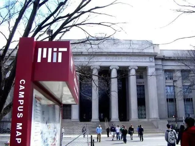 揭米乐 M6秘留学生最爱的专业TOP3：这些学校最受热捧！(图6)